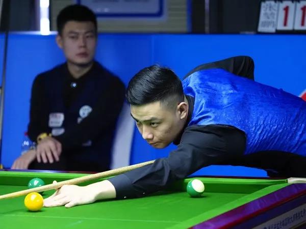 76人三核全伤不敌魔术！26分钟抢20板！2年才1000万，恩比德绝配